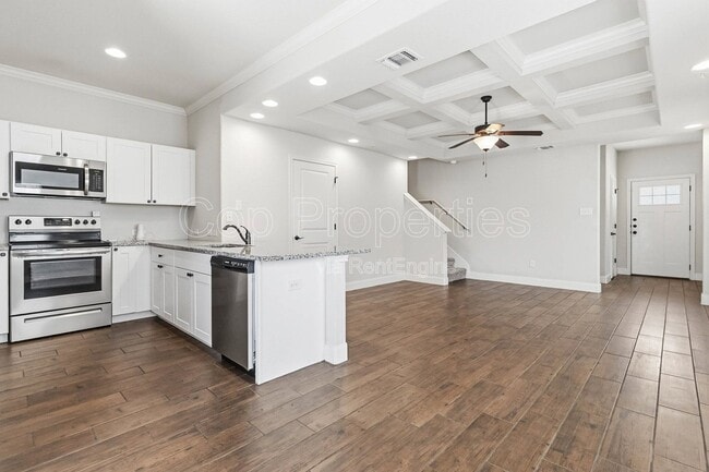 Building Photo - 6314 Melanzane Ave