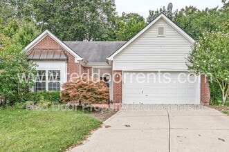 Building Photo - 5841 Hornbean Ct
