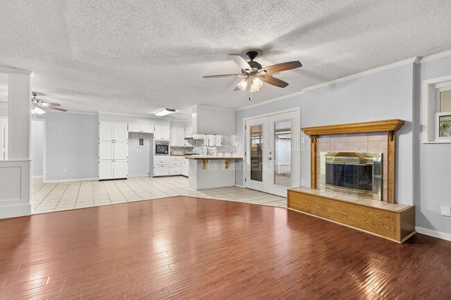 Building Photo - 8806 Fox Hollow Dr