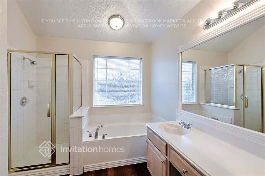 Building Photo - 5507 Bradley Ct