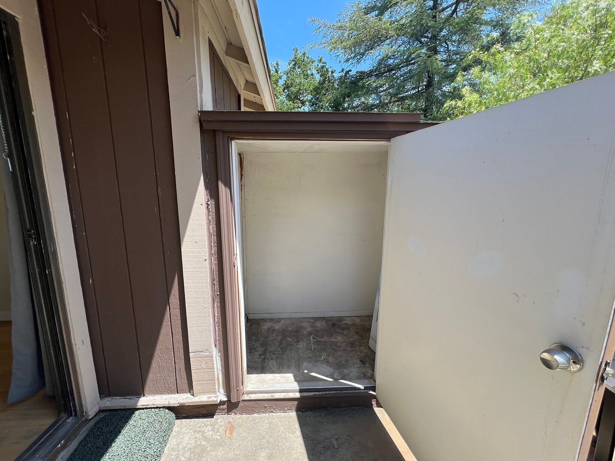 Additional Storage - 28549 Conejo View Dr