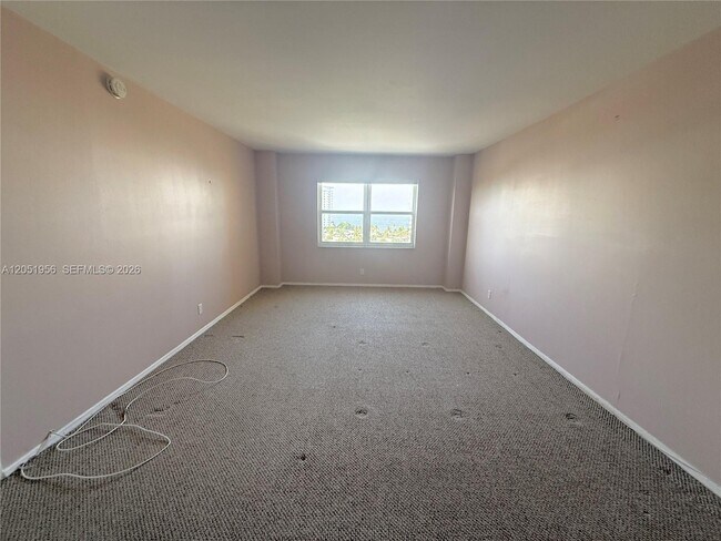 Building Photo - 1200 Hibiscus Ave