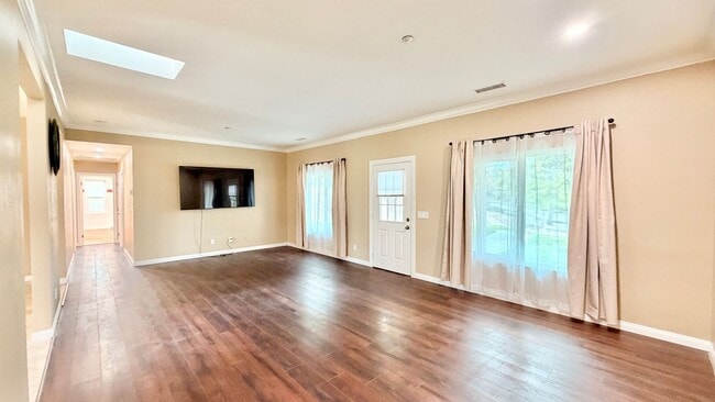 Building Photo - Nicely Updated Single-Story on quiet cul-de-sac Street just Minutes to Downtown Fallbrook!