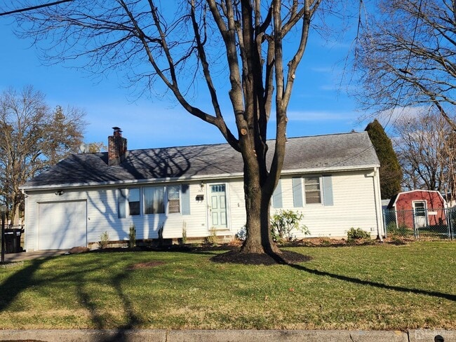 Building Photo - 2105 Murray Ave