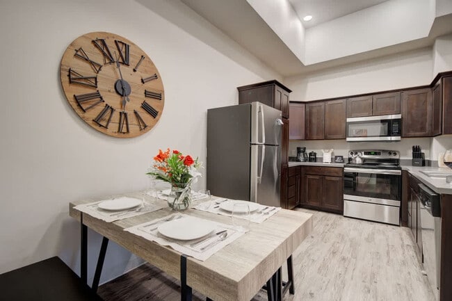 Building Photo - 2210 Remington Way