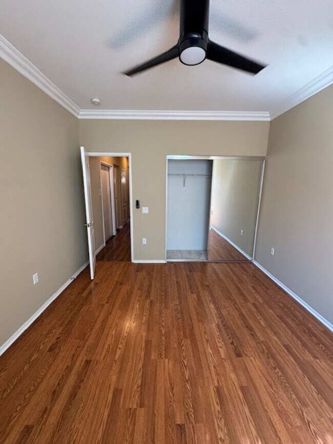 Building Photo - Experience comfort, security, and lifestyle all in one—this is 55+ living at its finest in Hemet!