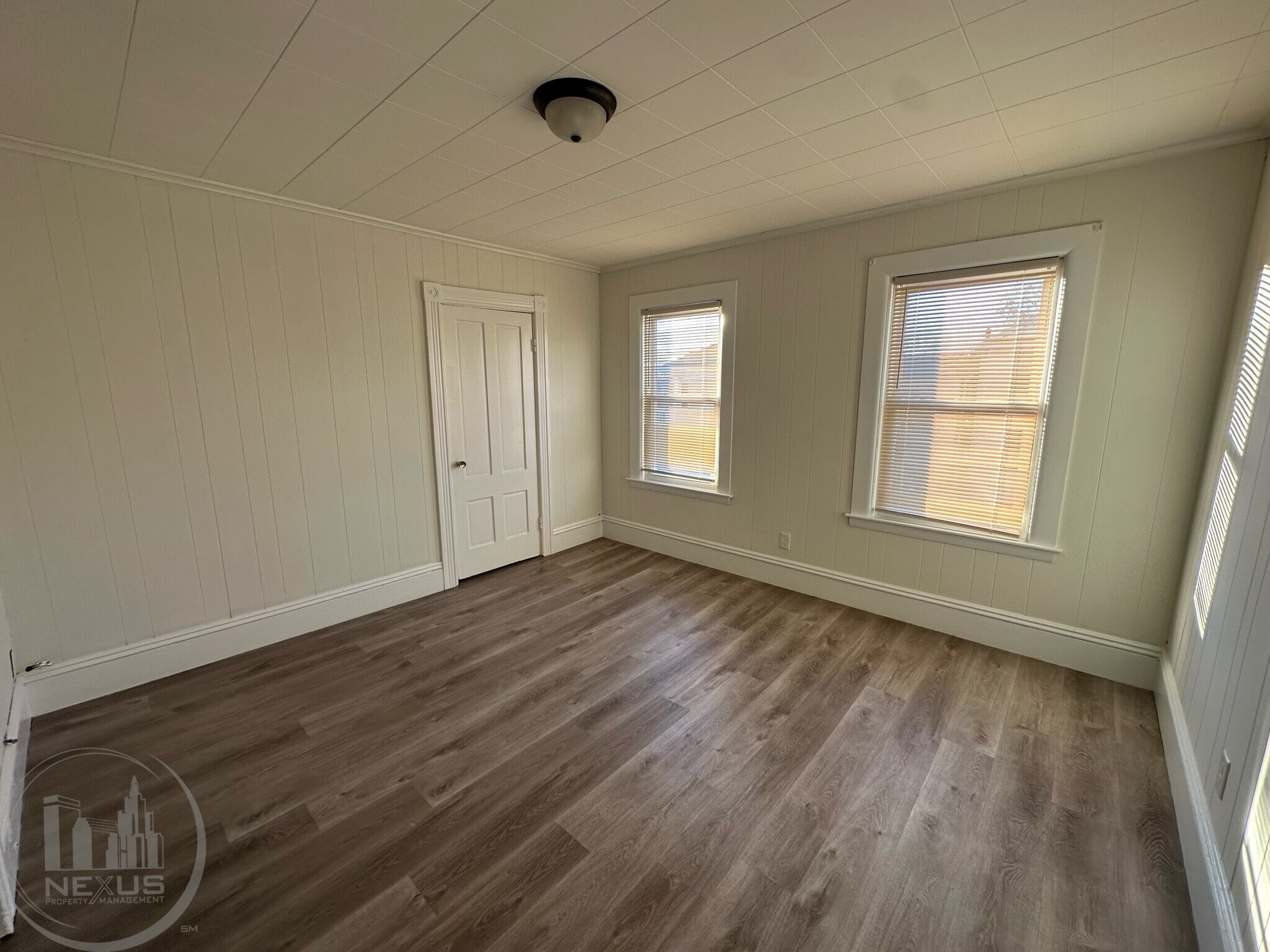 Building Photo - 73 Esther St