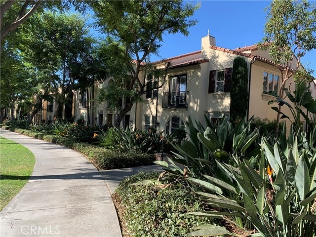 Building Photo - 79 City Stroll