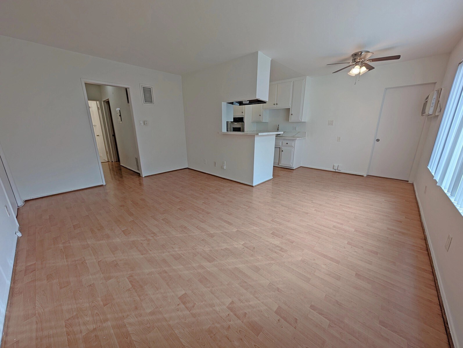 Building Photo - 3365 Keystone Av