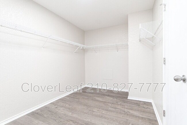 Building Photo - 129 Gatewood Bay