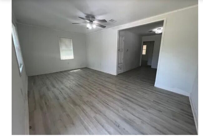 Building Photo - 1764 Aline Ave