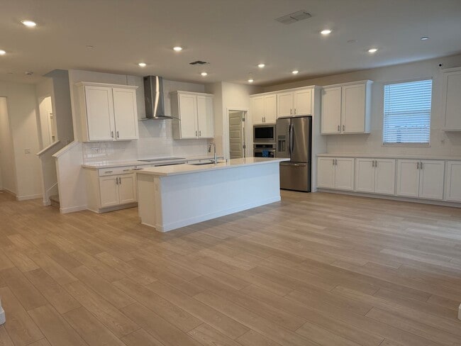 Building Photo - Beautiful Sacramento 5 Bedroom 3 Bathroom 3000 Sqft. Home for Rent