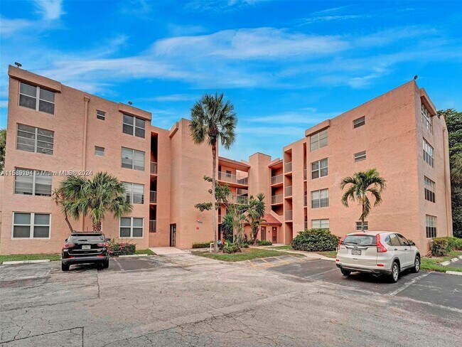 Primary Photo - 9440 Live Oak Pl