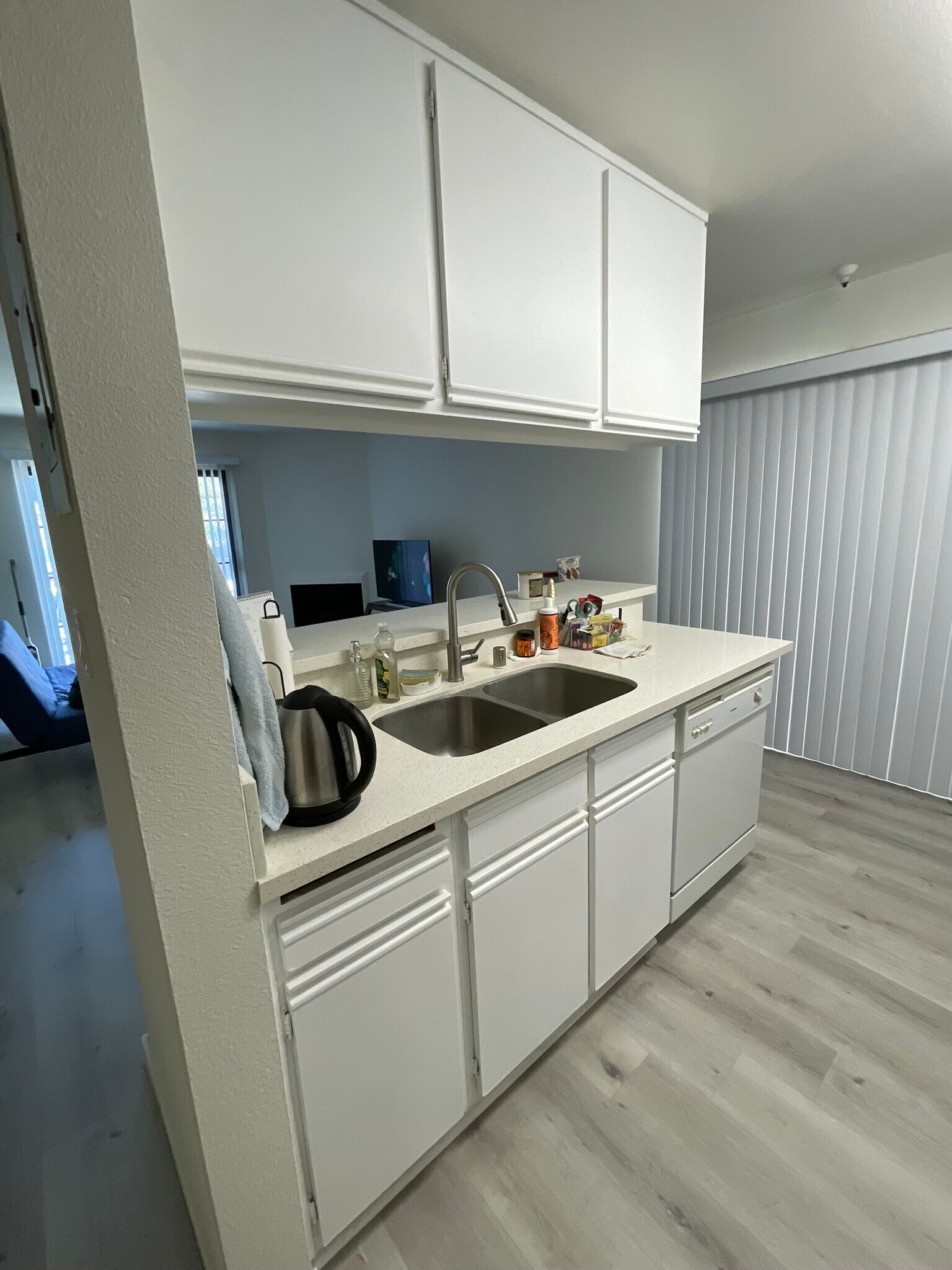 Building Photo - 112 S St Andrews Pl