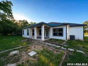 Building Photo - 656 Fawn Dr