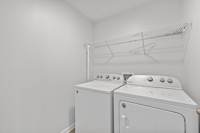 Building Photo - **Spacious 3/2.5 Townhome in Durham**