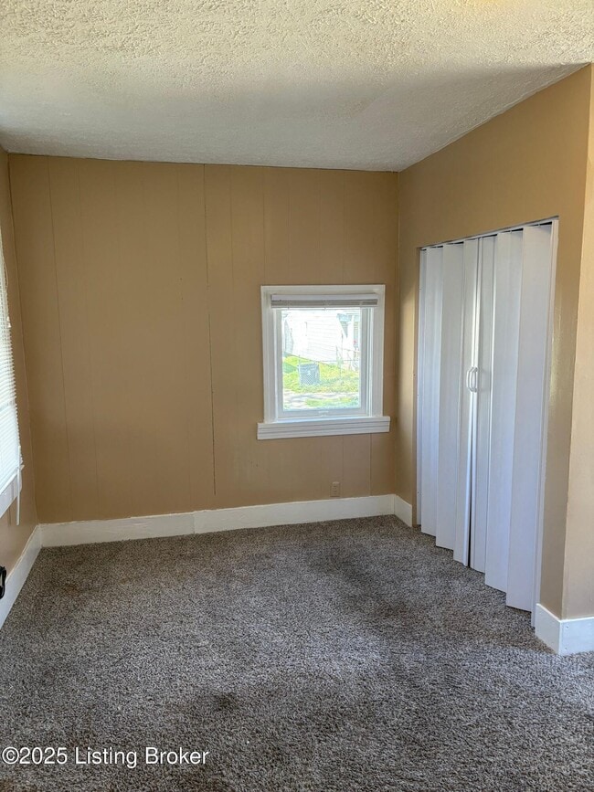 Primary Photo - 429 Heywood Ave