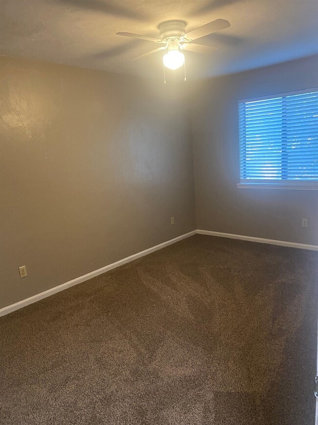 Building Photo - 1430 Willow Bend Way