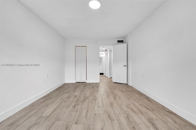 Building Photo - 11225 SW 88th St
