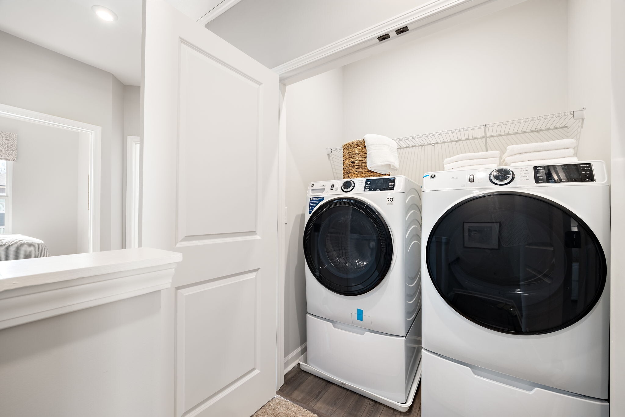 Building Photo - 801 Cameron Trl