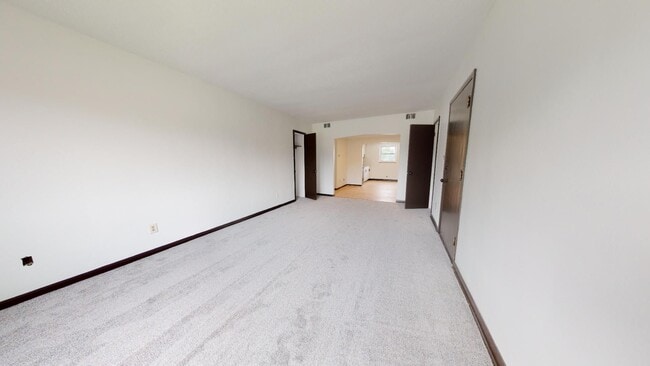 Building Photo - Parma - Ridgewood Lofts - 1 bedroom unit.