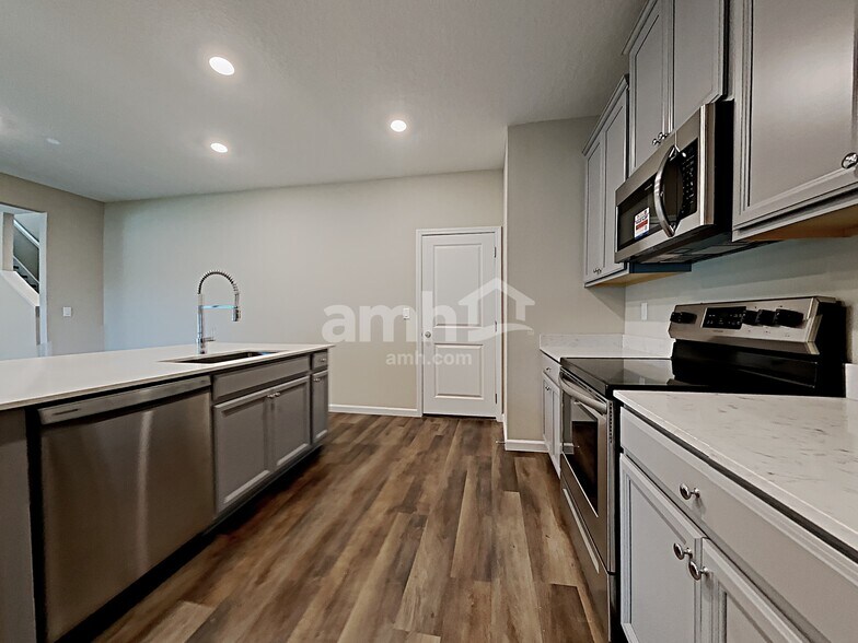 Building Photo - 132 Edge Pk Trl