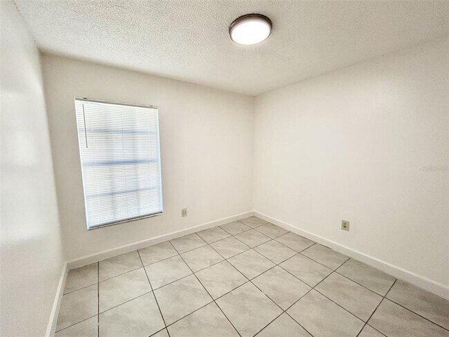 Building Photo - 10708 Brice Ct