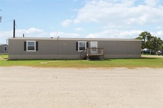 Building Photo - 5670 E Austin St