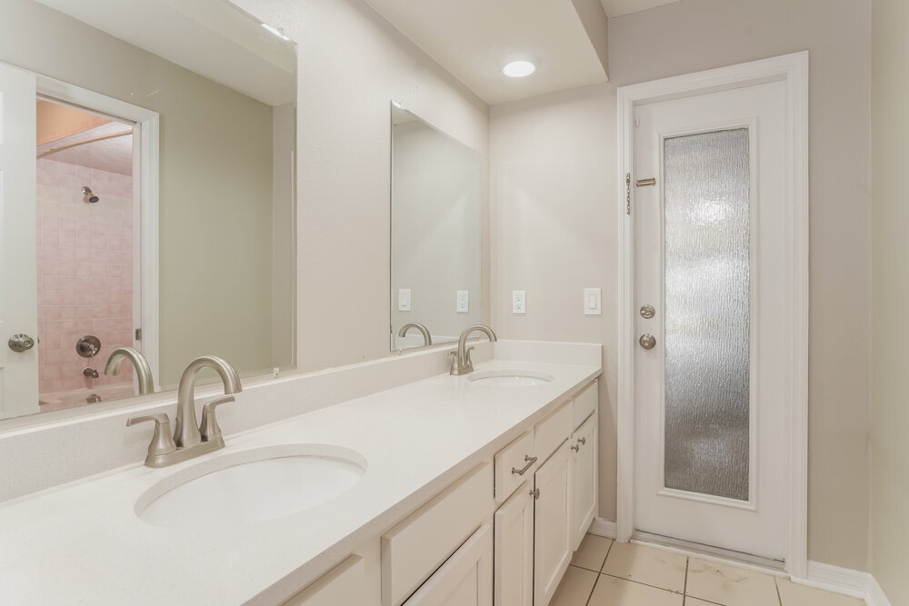 Building Photo - 7530 Gunstock Dr