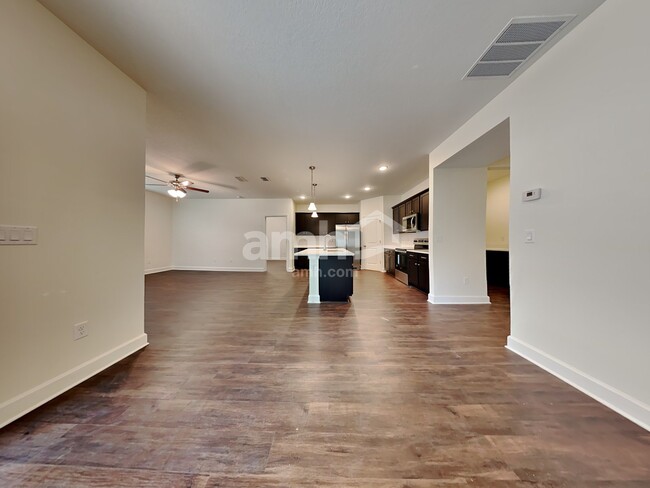 Building Photo - 10717 Coleman Rd