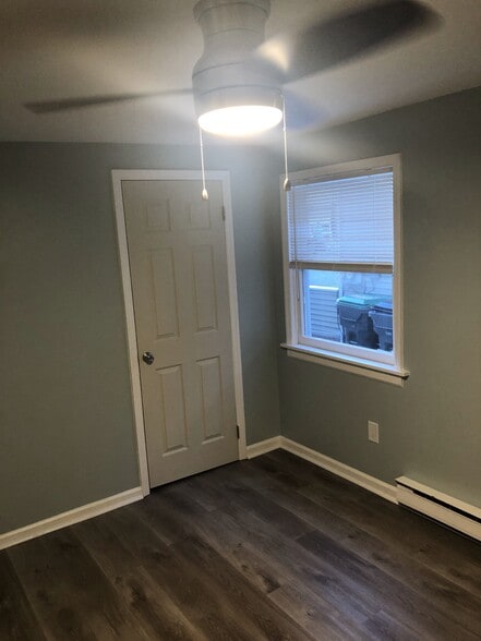 Building Photo - 108 Clinton St