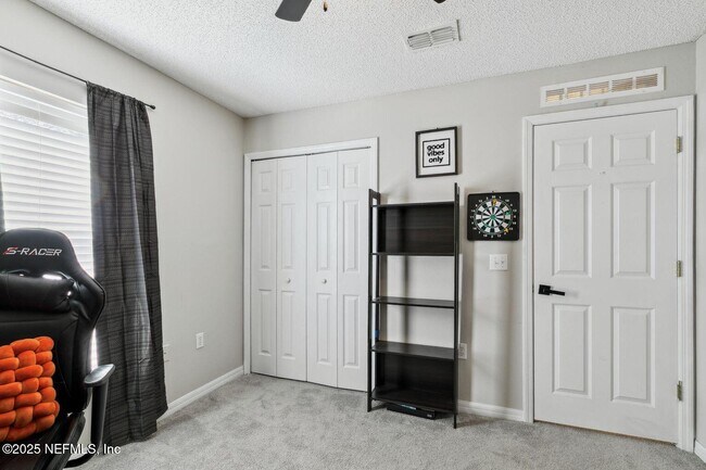 Building Photo - 8164 Foxdale Dr