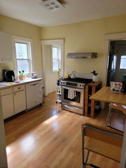 Primary Photo - 34 Sunset Rd