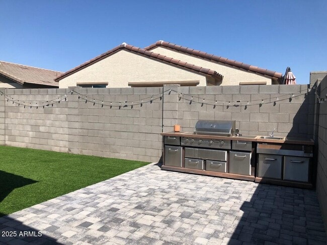 Building Photo - 12220 W Hide Trail