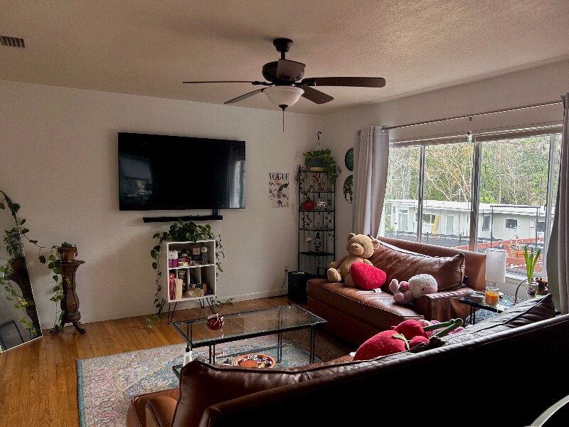 Building Photo - 745 NW 18th St