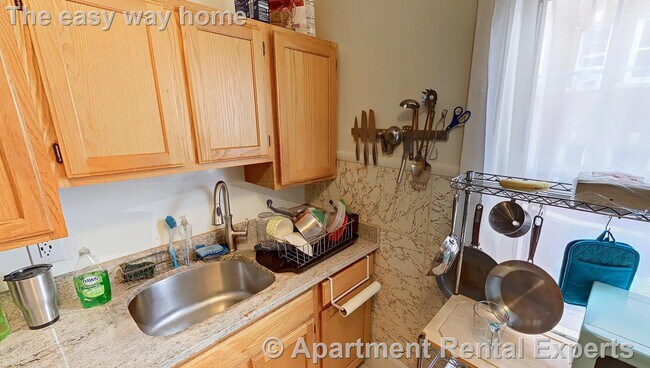 Building Photo - 157 Summer St