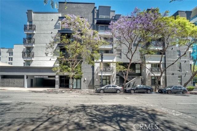 Building Photo - 525 11th Ave