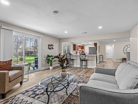 Building Photo - 2725 Randolph St