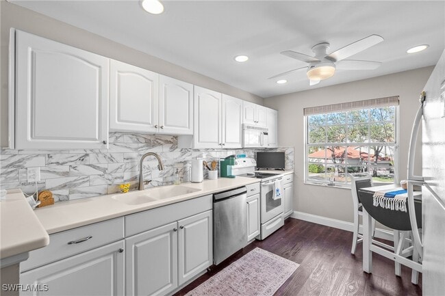 Building Photo - 541 Windsor Sq