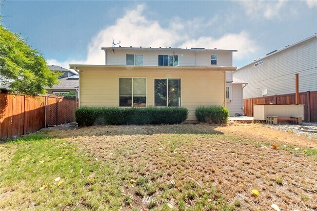 Building Photo - 16110 132nd Ave E