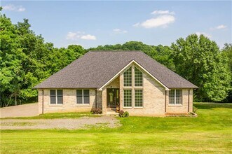 Building Photo - 3054 Bedillion Rd