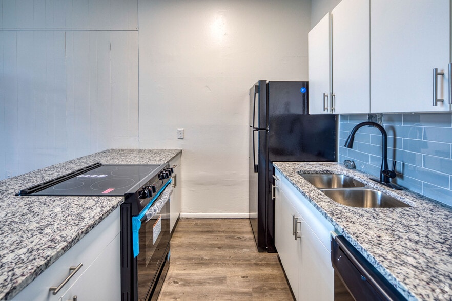 The Residences at Soho 4009 N Howard Ave Tampa FL 33607 Apartment