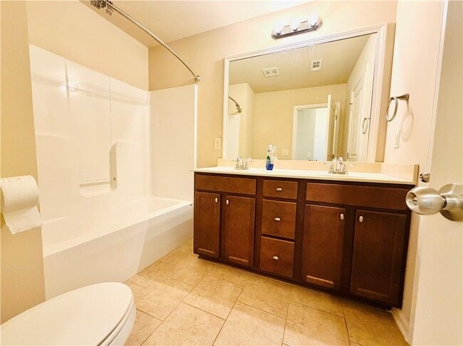 Building Photo - 6215 Crested Moss Dr