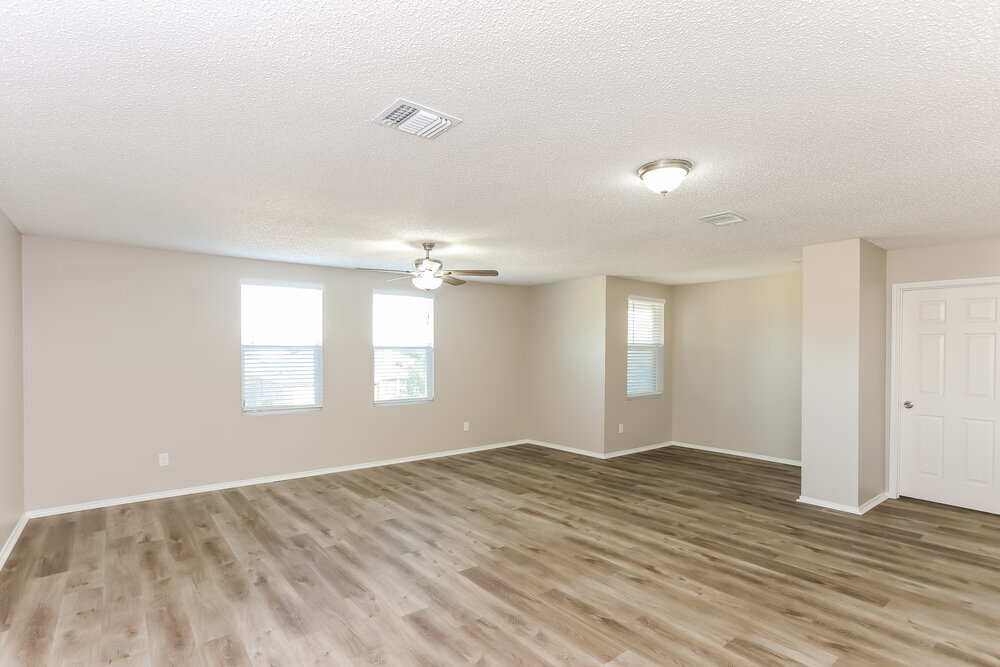 Building Photo - 621 Almandora Dr