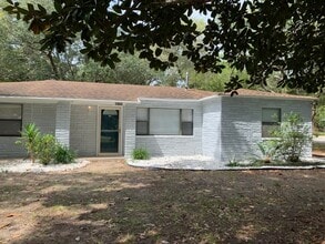 Building Photo - 1905 Athens Ave