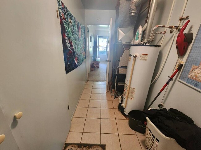 Building Photo - Coming Soon - Nice 2 bedroom 1 1/2 bathroo...