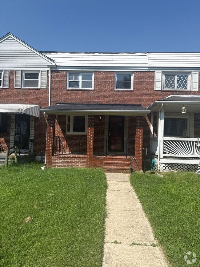 Building Photo - Three Bedroom House in Dundalk
