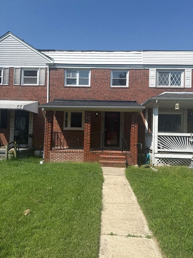 Primary Photo - Three Bedroom House in Dundalk
