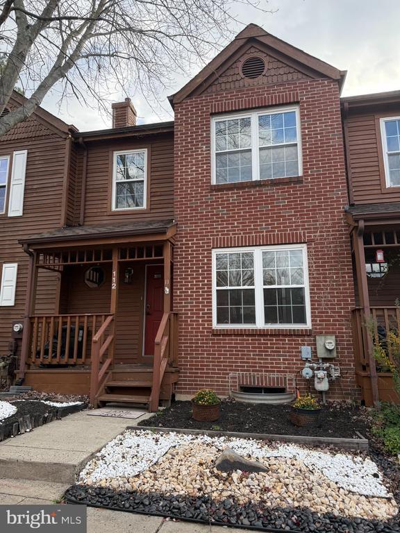 Building Photo - 112 Mulberry Ct