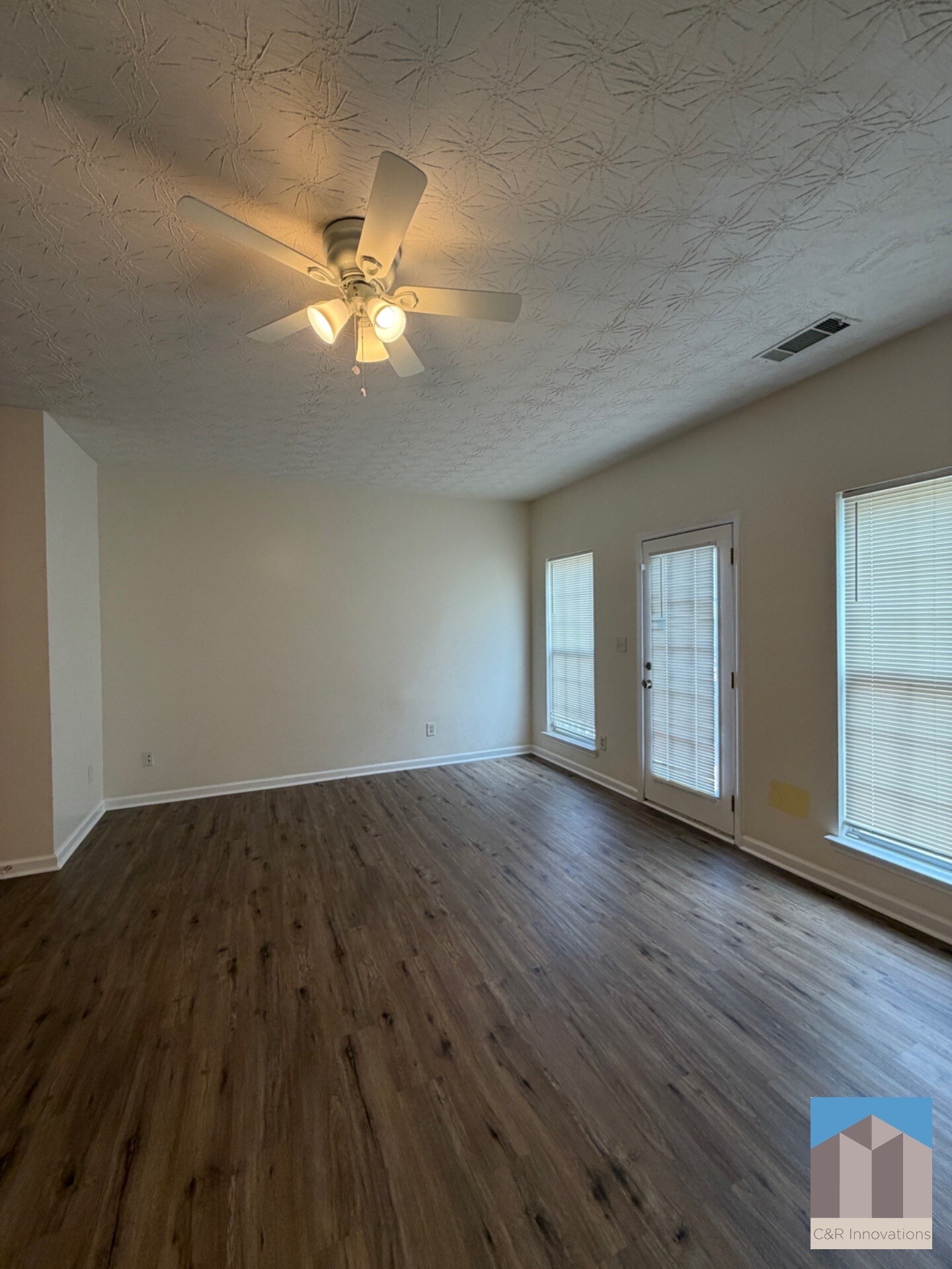 Building Photo - 644 Kenridge Dr